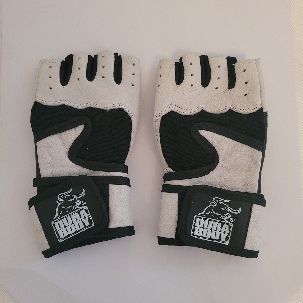 White Platinum Toro Series Workout Gloves